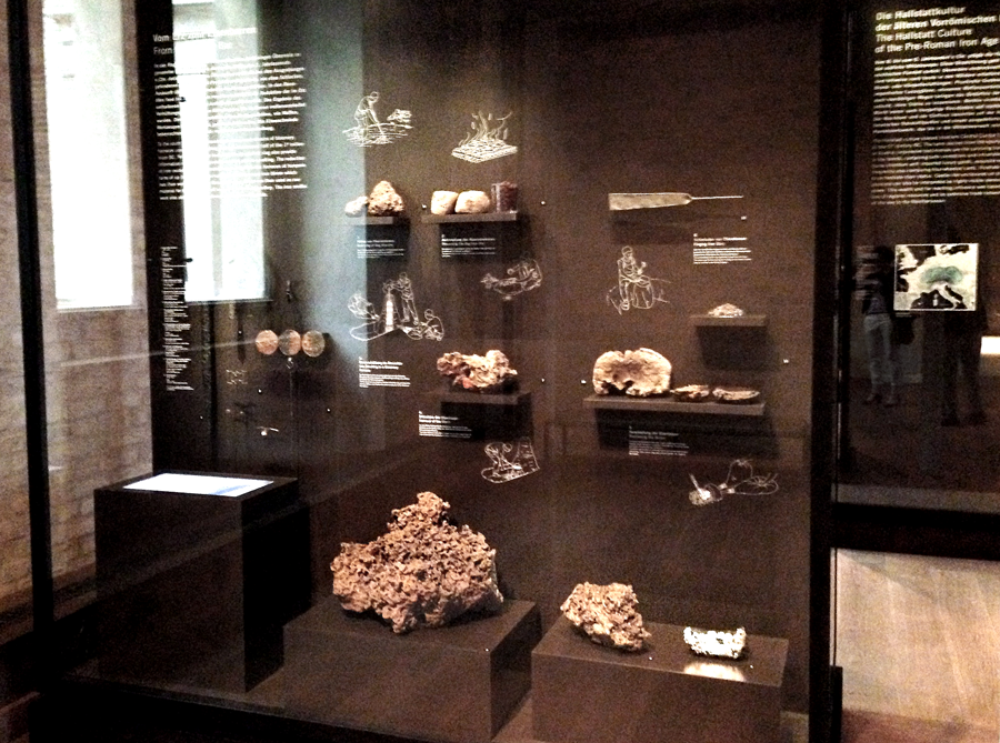 Neues Museum: Showcase with Iron Age| Photo: Nina Diezemann Neues Museum: Showcase with Iron Age| Photo: Nina Diezemann