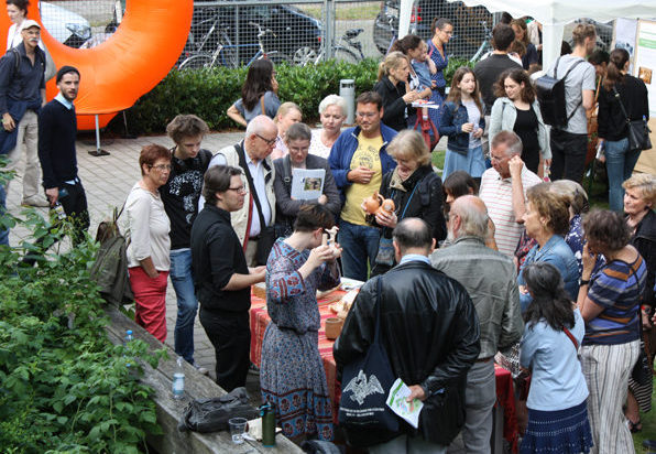 Ein voller Erfolg: Ein umfangreiches und spanndes Programm lockte mehr als 1200 Besucherinnen und Besucher in das Topoi-Haus Dahlem | Foto: Hauke Ziemssen